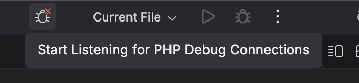 Screenshot der Schaltfläche zum Aktivieren des Lauschens auf Xdebug-Verbindungen. Das Icon ist kleiner Käfer mit einem roten x, das anzeigt, dass die Schaltfläche derzeit nicht aktiv ist.